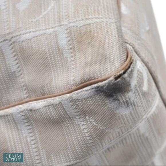 Chanel  Travel Line Beige Nylon/Leather Tote Bag Shoulder Bag/Purse/Carry On - Picture 11 of 16